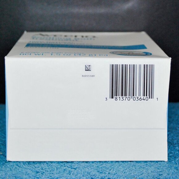 Aveeno Active Naturals Soothing Bath Treatment Packets 8 in box - Picture 2 of 3